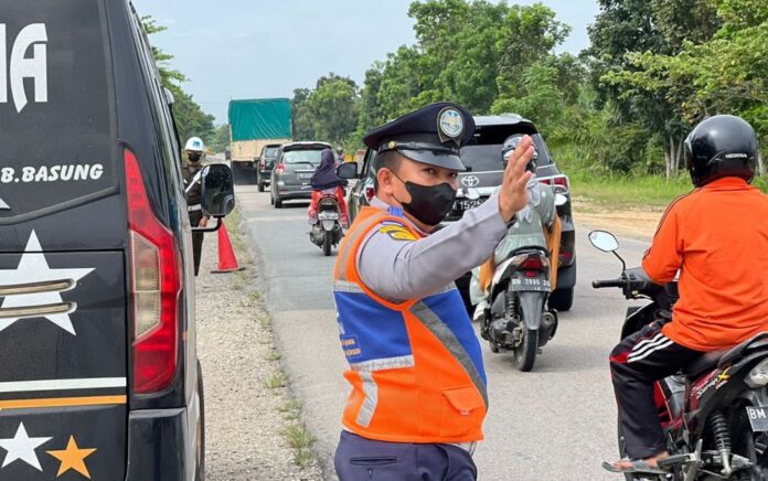 Ratusan Kendaraan Odol dan Travel Terjaring Razia Gabungan di Riau
