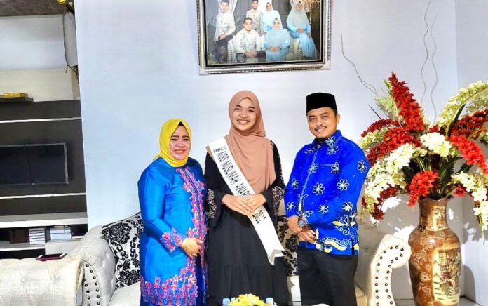 Wakil Ketua DPRD Kampar Dukung Nola Nalurita pada Ajang Miss Muslimah Award Riau 2022