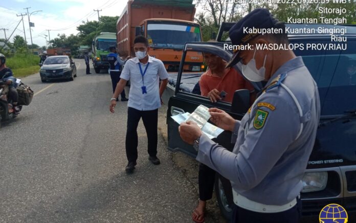 57 Unit Mobil Angkutan Terjaring Razia Gabungan Dishub dan Kepolisian di Kuansing