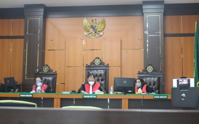 Bacakan Eksepsi, Kuasa Hukum Ketua Kopsa M Anthony Hamzah Anggap Dakwaan Jaksa Kabur