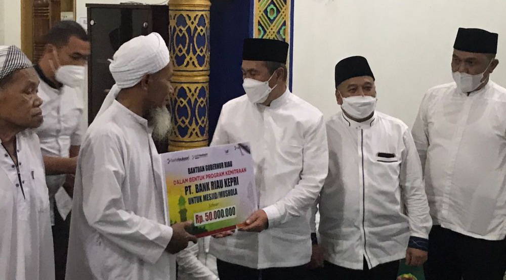 Gubernur Riau Ajak Masyarakat Dukung Konversi Bank Riau Kepri ke Syariah