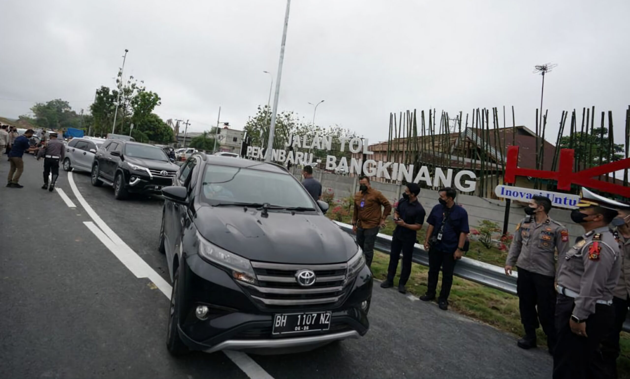 Baru Sehari Dibuka, PT Hutama Karya Catat 1.028 Kendaraan Gunakan Tol Pekanbaru-Bangkinang
