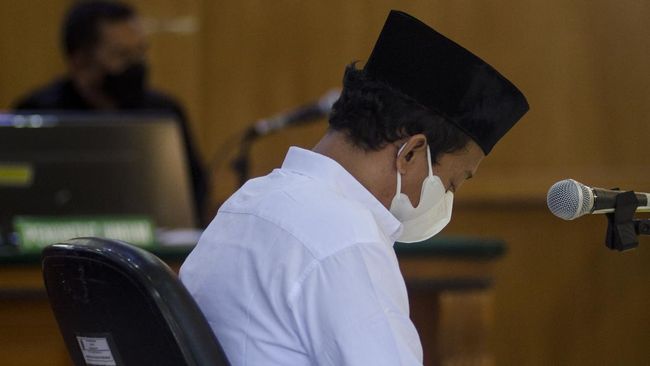 Herry Wirawan "Si Pemerkosa" 12 Santriwati Divonis Mati oleh Pengadilan Tinggi Bandung