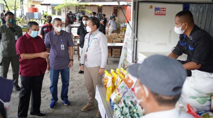 Wakil Gubernur Riau Tinjau Pelaksanaan Pasar Murah di Indragiri Hilir