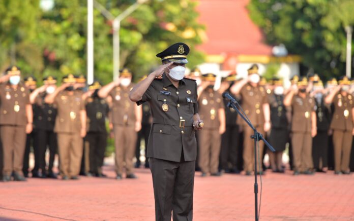 Peringati HBA Ke-62, Kejati Riau Ziarah ke TMP Kusuma Dharma