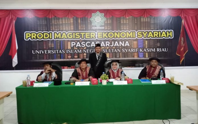 Staf Ahli Bupati Meranti Raih Gelar Magister dengan Predikat Cum Laude