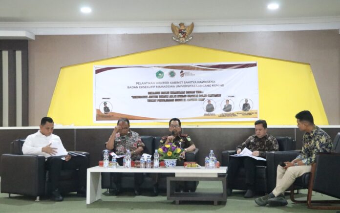 Jadi Narasumber Dialog Kebangsaan yang Digelar BEM UNILAK, Wakajati Riau Bicara Soal Restorative Justice