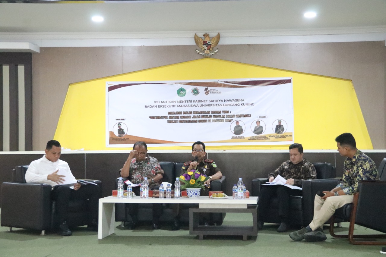 Jadi Narasumber Dialog Kebangsaan yang Digelar BEM UNILAK, Wakajati Riau Bicara Soal Restorative Justice
